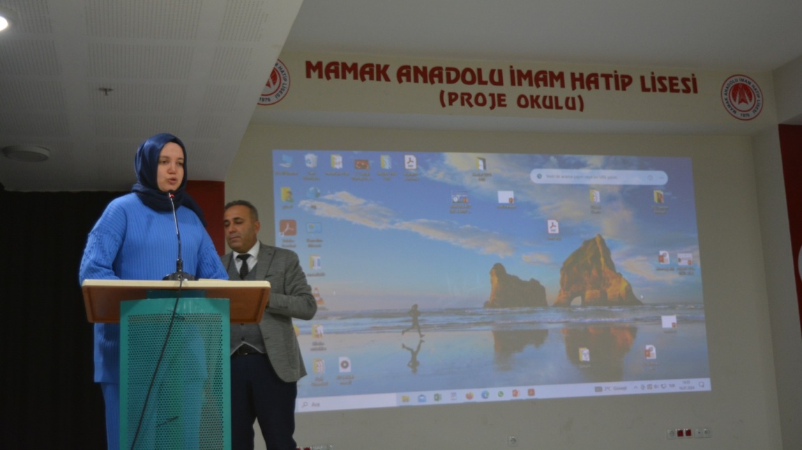 Hedef YKS 2024 Projesi Okul Koordinatörleri İl Değerlendirme Toplantısı 6 Ocak 2024 tarihinde Mamak Anadolu İmam Hatip Lisesinde yapıldı.